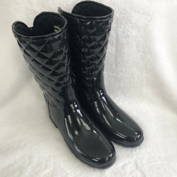 hunter refined high gloss quilted short rain boot